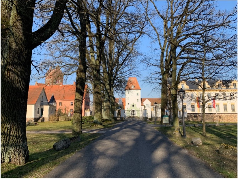 Wanderung rund um das Schloß Liebenberg im Löwenberger Land - DALLGOW.NEWS